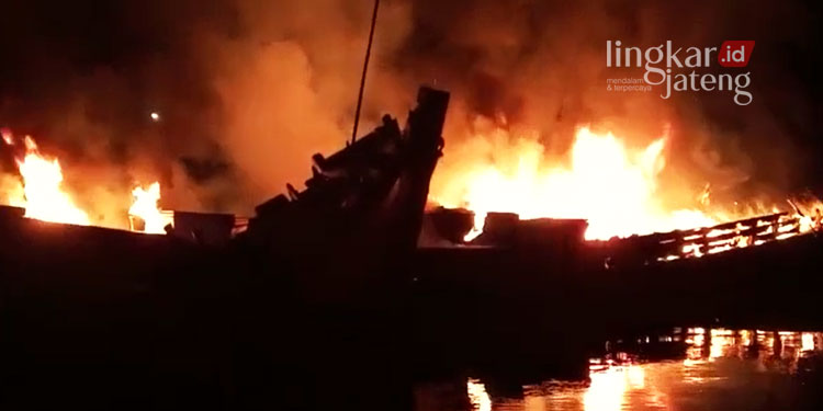Viral Pembakaran Kapal di Kalimantan Barat Nelayan Pati Minta Pelaku Ditindak