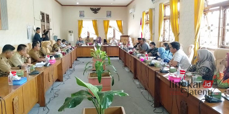 Kontrak Kerja Habis Tenaga Penyuluh Pertanian Sambat ke DPRD Pati