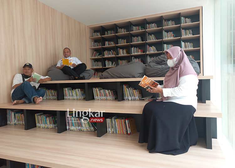 The Light Library Perpustakaan Milik Pemkab Kendal yang Sediakan Fasilitas Lengkap