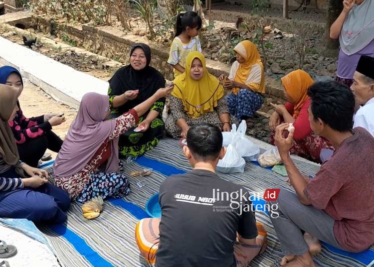 Warga Syukuran Pembangunan Jalan Dukuh Wonokerto Pati Usai Puluhan Tahun Rusak