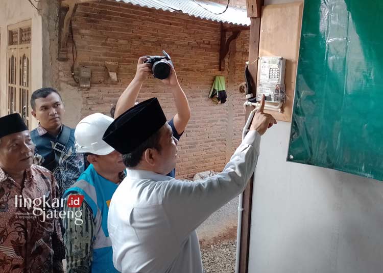 Gelap Gulita 2.700 Rumah di Pati Belum Bisa Nikmati Aliran Listrik