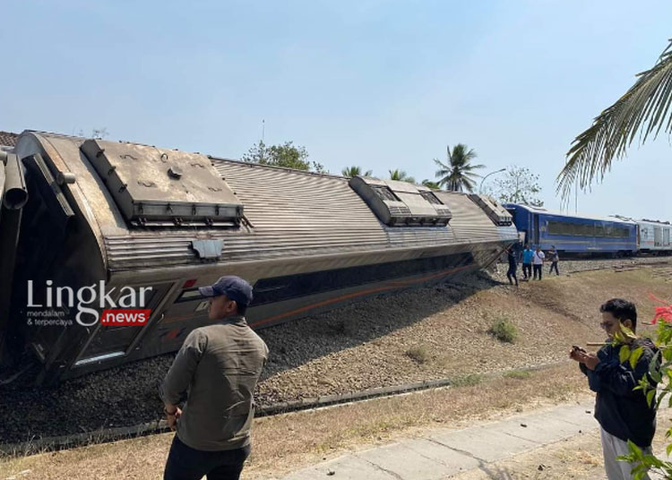 Kereta Api Argo Semeru Kecelakaan di Kulon Progo