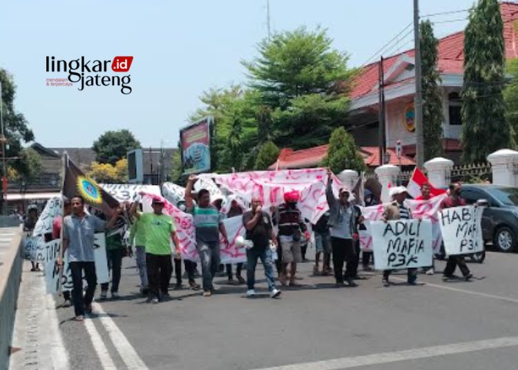 Ormas Mantra Gelar Demo Tuntut BKPP Pati Buka Formasi PPPK THL Teknis